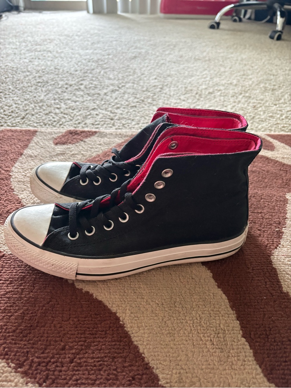 Converse High Top Sneakers in Black with pink Accents - Picture 9 of 12